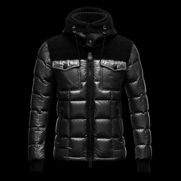 Moncler Nero Mock Collar Slash Simple Uomo Cappotti uscita